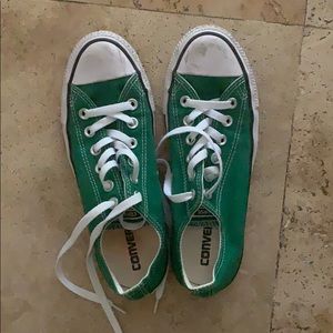 Green low top converse